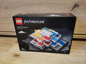 LEGO House 21037