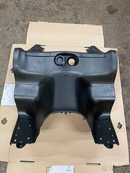Předkolenni plast Piaggio X-evo ,X8