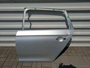 Škoda Rapid SPACEBACK levé zadní dveře 5JJ 833 311