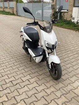 Scooter SXT Z3