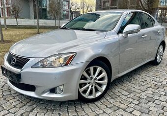 Lexus IS 250i V6 153KW AUTOMAT-KUŽE-KAMERA-PDC-VYHŘEV-2010