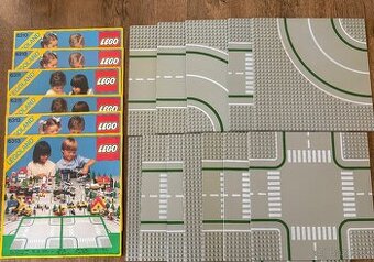 12x Lego podložky (2x6310, 2x6311, 1x6312, 1x 6313)