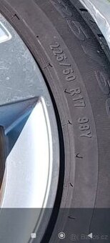 VW Sharan letni pneu