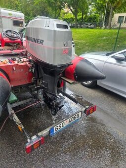 Prodám lodní motor mariner 50hp s elektrickým starterem