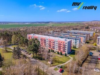 Milovice, pronájem bytu 2+1 o velikosti 46m2 se dvěma balkón - 1