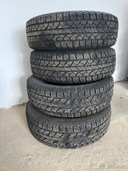 Pneu 205/70 r15