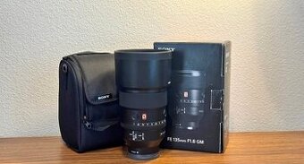 Sony FE 135mm f/1.8 GM
