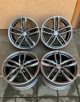 Audi R20 8T0601025DG