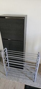 Černý botník (Ikea-Bissa) + šedý regál na boty