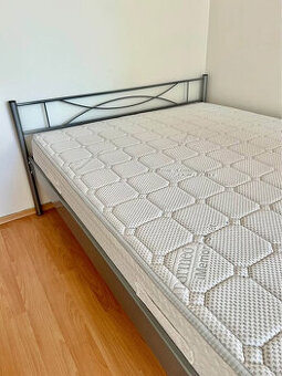 Kovová postel, Dormeo matrace, lamel. rošt (200x140)