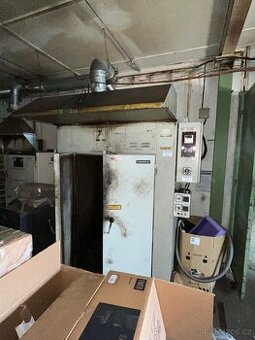 Průmyslová sušárna/pec Heraeus TU 100/150 (250 °C)