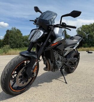 KTM DUKE 790 - 1