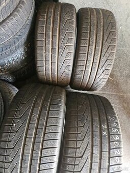 295/30R20 101W XL Winter 270 Sottozero Serie II  PIRELLI