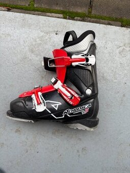 Prodáme dětské lyžáky