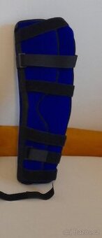 UNIVERZÁLNÍ ORTÉZA NA KOLENO NOVÁ NEPOUŽITÁ