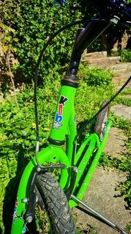 Koloběžka KOSTKA KID Midi