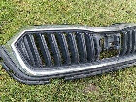 Octavia 4,IV maska, chrom