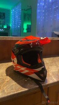 Motocross helma Cassida