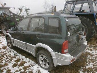4 x 4 , nafta, objem 1998/64kw