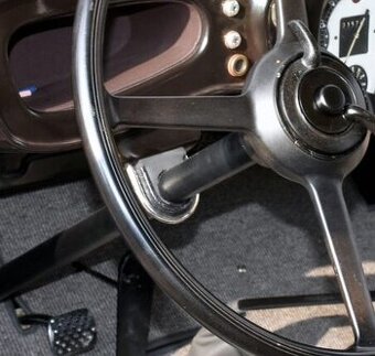 Praga Lady držák volantovky