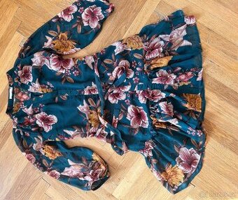 Dámské šaty vel S zn Reserved