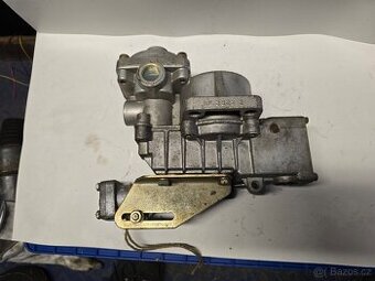 Zátěžový regulátor brzd PAL 443612401 (Tatra)