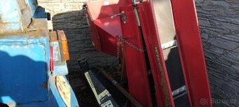 Špalíkovač Remet s dopravnikem