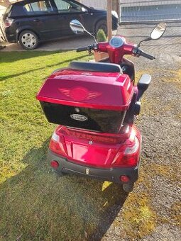 Elektrický invalidní vozík