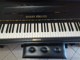 piano August Forster