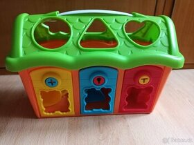 Playtive Dětská plastová hračka -domeček vkládačka