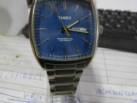 pro sběratele i na nošení krásné hodinky TIMEX - 1