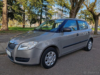 benzínová Škoda Fabia 2 .... velice pěkný stav  134000km