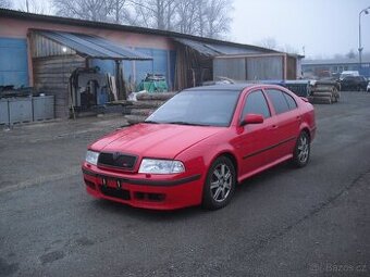 Skoda Octavia RS1 Cervena