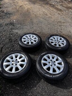 Prodám originální kola 195/65 R15 na Volkswagen