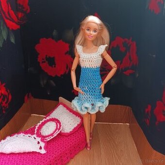 Barbie - šatičky, modré s volánem - 1