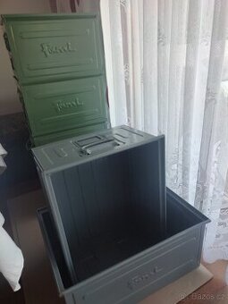 Stohovaci ulozne boxy - 1