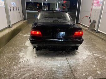 BMW E38 740il V8 LONG