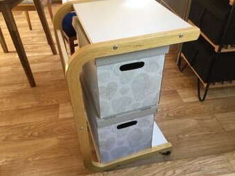 Pojizdny stul Ikea na koleckach - 1