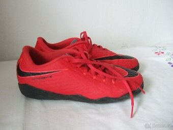 Boty Nike.