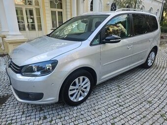 VW Touran Style 1.6 TDI 77 kW DSG 2012, 131.000 km