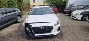 Hyundai i30 1.6 crdi r.v 2018 havarovane pojizdne