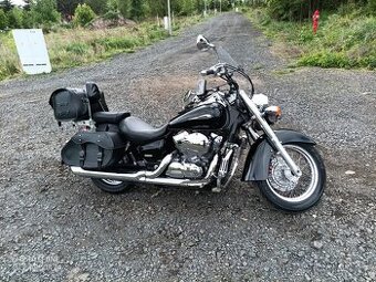 Honda Shadow VT 750 C - pekny stav
