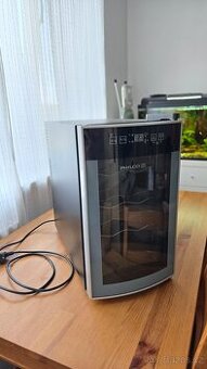 Vinoteka Philco pw8