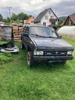 Nissan Terrano 1