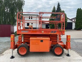 Terreni Nůžková Plošina JLG 260MRT
