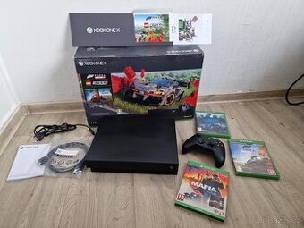 Xbox One X 1TB plus hry krabice