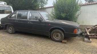 Tatra 613 - 1