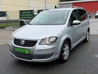 ►VW TOURAN 1,6 MPI FREESTYLE- 7 MÍST, PARK. SENZORY, NAVI ◄ - 1
