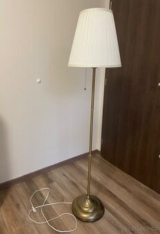Stojací lampa IKEA