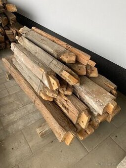 Starý dřevěný krov